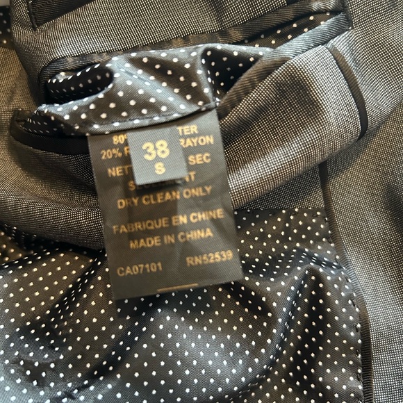 Elegant Grey Men's Suit - Picture 5 of 5